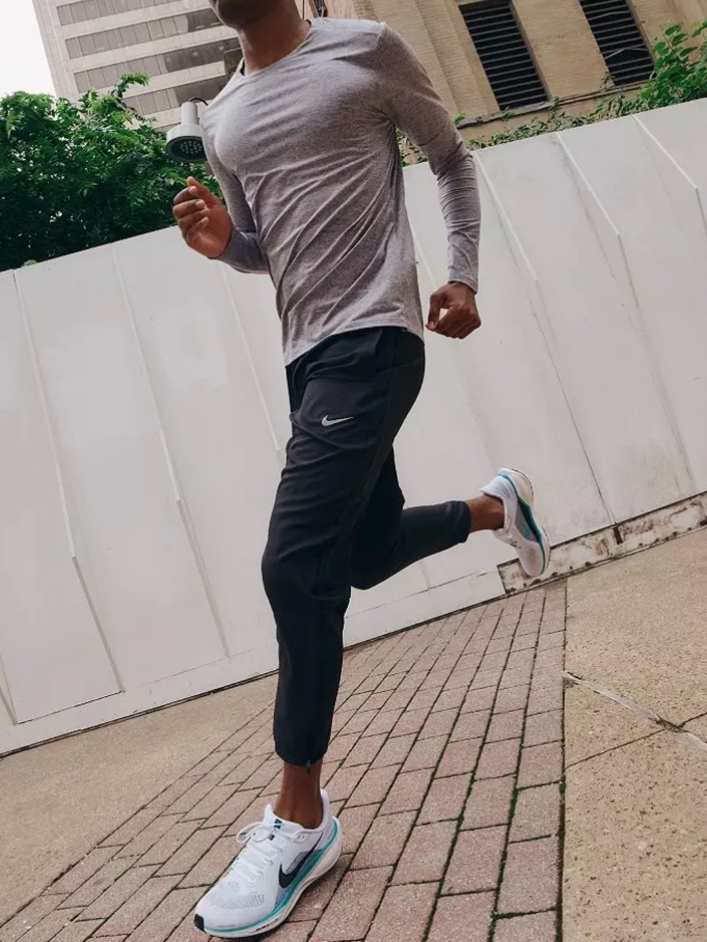 Nike Men’s Dri Fit Challenger Woven Running Pants NWT